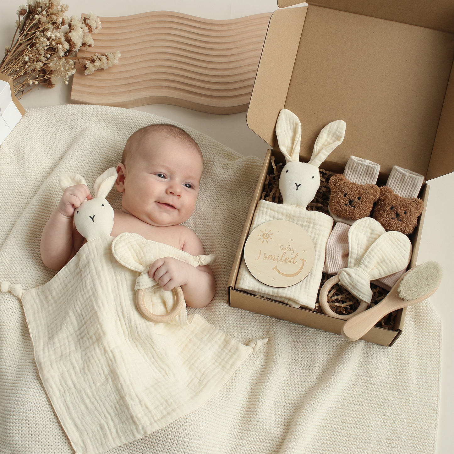 6-Piece Newborn Gift Box Set – Baby Essentials Starter Kit